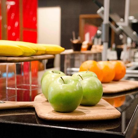 Courtyard By Marriott Minneapolis West Сент-Луис-Парк Экстерьер фото