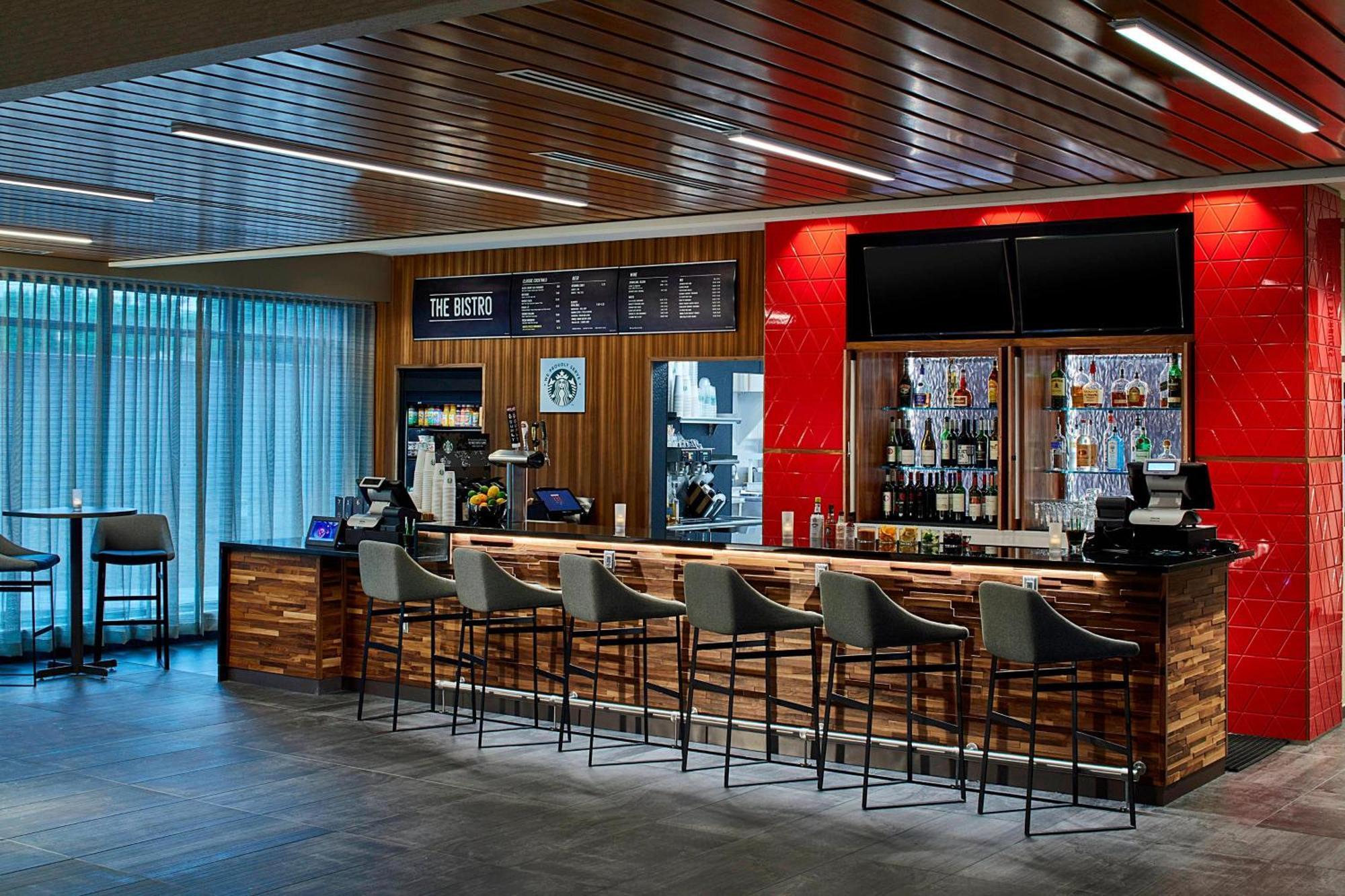 Courtyard By Marriott Minneapolis West Сент-Луис-Парк Экстерьер фото
